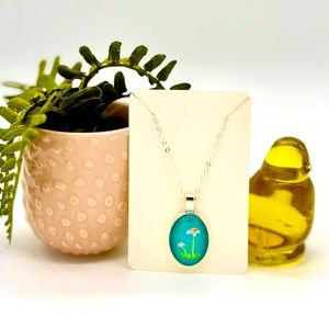 Hand-painted Daisy Pendant, 18 inch Chain